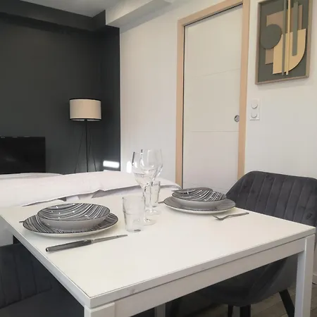 Apartment Kaliyan 3 *